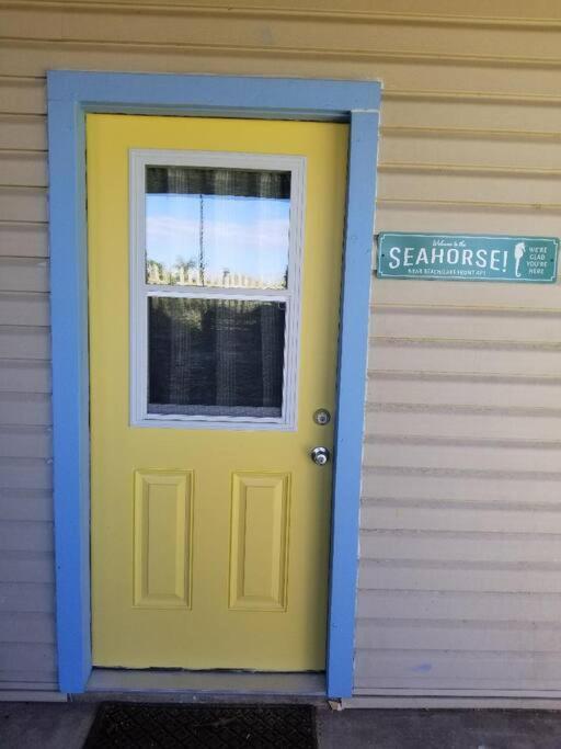 The Seahorse Apt - Lakeside And Close To The Beach Apartment Galveston Bagian luar foto